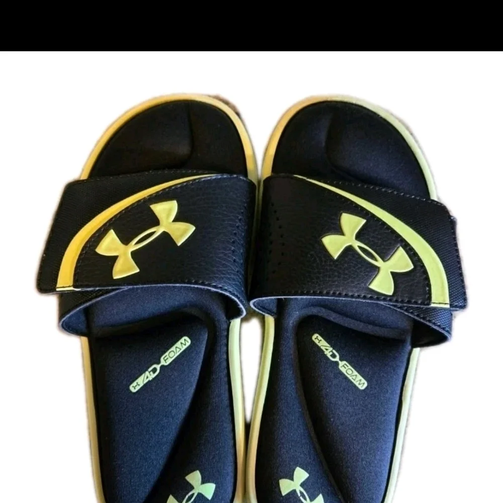 Under Armour  Kids UA B Ignite VI Black/Yellow Slip On Slides Sandals Size US 5Y
